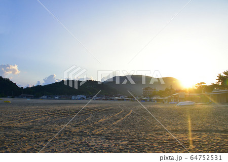 若狭和田海水浴場の風景 若狭和田海水浴場の風景 64752531