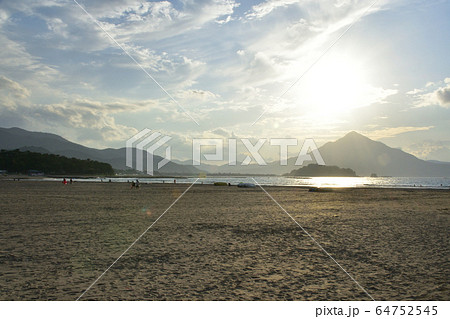 若狭和田海水浴場の風景 若狭和田海水浴場の風景 64752545