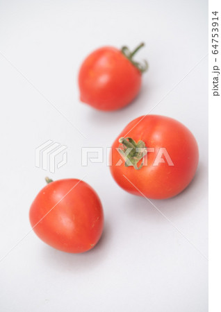 トマト　ミディアムトマト　野菜 64753914