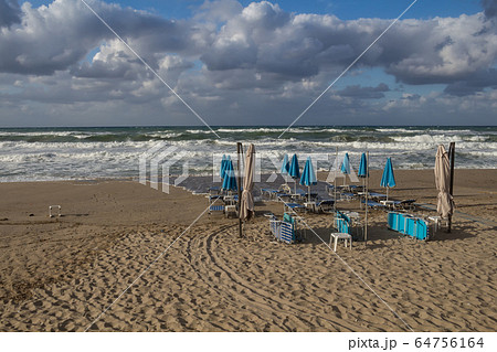 Empty beach in the autumn, Crete, Greece 64756164