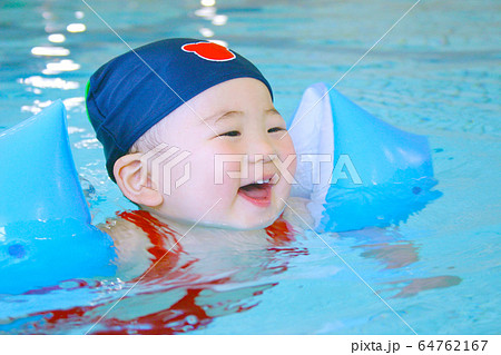 ベビースイミング２ 64762167