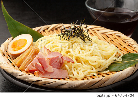 ざるラーメン 64764704