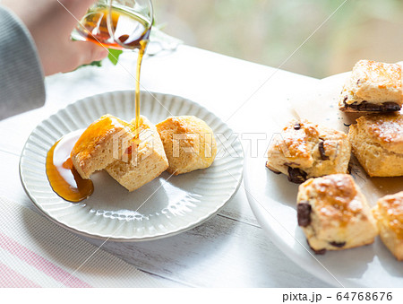 スコーン スイーツ お菓子 スコーン スイーツ お菓子 64768676