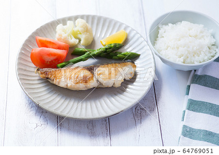 サワラのムニエルの写真素材