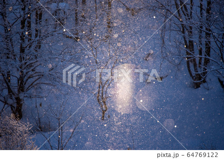 自然の神秘 ダイヤモンドダストの煌き 自然の神秘 ダイヤモンドダストの煌き 64769122