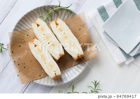 フルーツサンド バナナ フルーツサンド バナナ 64769417