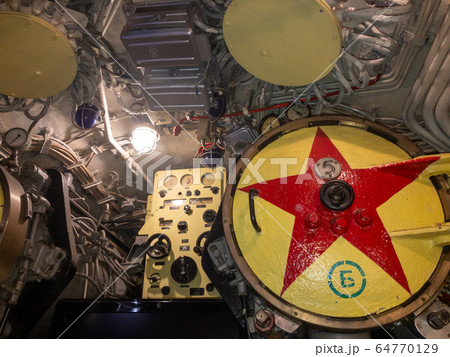 Interior of an old submarine 64770129