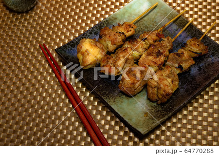 焼き鳥 焼き鳥 64770288