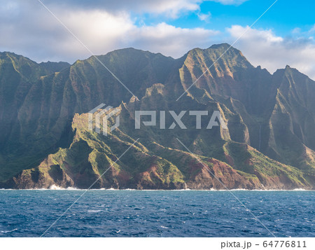ハワイ カウアイ島 ナパリコースト ハワイ カウアイ島 ナパリコースト 64776811