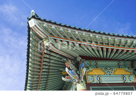 建築 屋根 夏 64779807