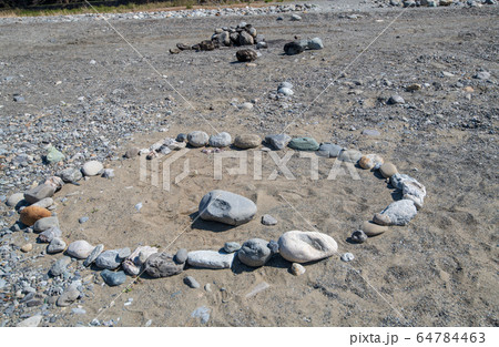 荒川　玉淀河原　埼玉県寄居町　 64784463