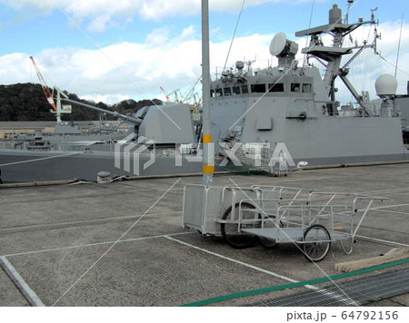 海上自衛隊 64792156