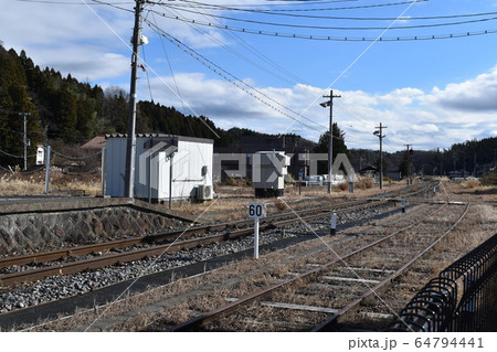 小野新町駅・線路（いわき方面）（福島県・磐越東線） 64794441