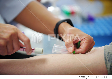 血液 検査 被 64798448