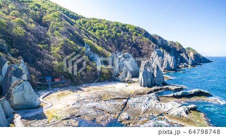 空撮　青森県　下北半島国定公園仏ケ浦 64798748