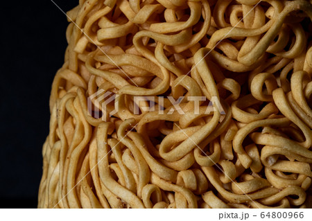 カップラーメン 64800966