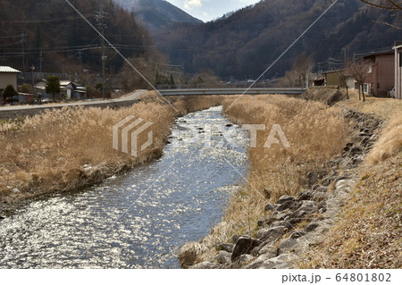 木曽路　奈良井宿の風景 64801802