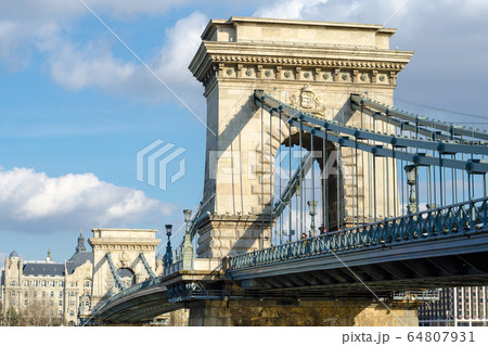 Chain Bridge on Danube river in Budapest city, Hungary 64807931