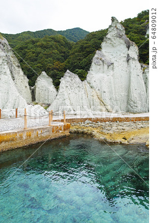 青森県/  仏ヶ浦 仏ヶ浦港・桟橋付近 64809012