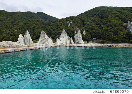 青森県/ 仏ヶ浦 仏ヶ浦港 桟橋付近 青森県/ 仏ヶ浦 仏ヶ浦港 桟橋付近 64809070