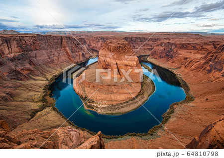 Arizona Horseshoe Bend meander of Colorado River in Glen Canyon 64810798