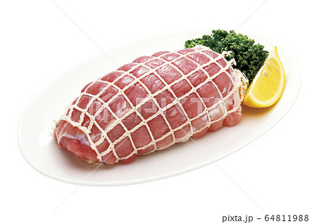 豚もも肉ブロックネット入_07（切抜きパス付） 64811988