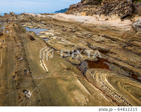 竜串海岸の奇岩群 竜串海岸の奇岩群 64812215