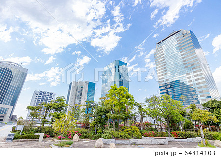 都市風景　海浜幕張ビル群 64814103