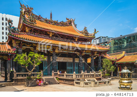 Lungshan Temple of Manka, built in Taipei in 1738 64814713
