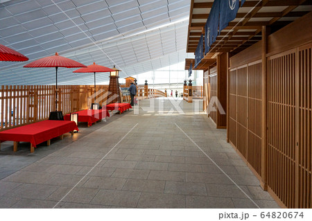 羽田空港　はねだ日本橋 64820674