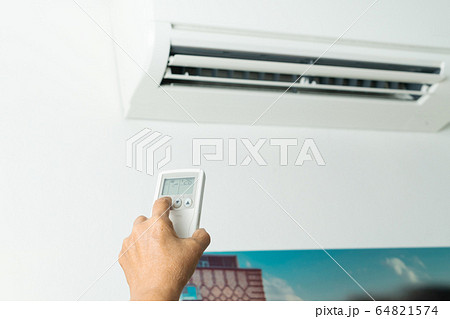 Energy Saving Remote control directed on air conditioner systrem senior hand control air conditioner Energy Saving Remote control directed on air conditioner systrem senior hand control air conditioner 64821574