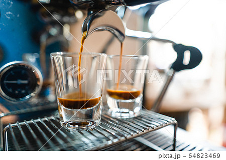 Coffee-Make coffee from the machine at home,Coffee 64823469