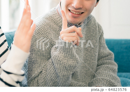 男子　10代 64823576