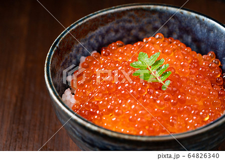 いくら丼 64826340