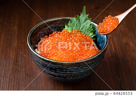 いくら丼 64826553