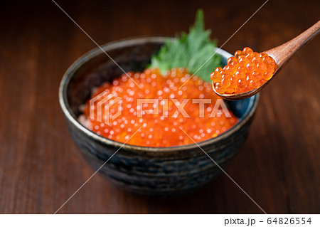 いくら丼 64826554