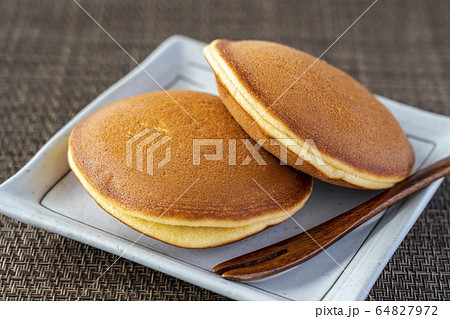 どら焼き 64827972