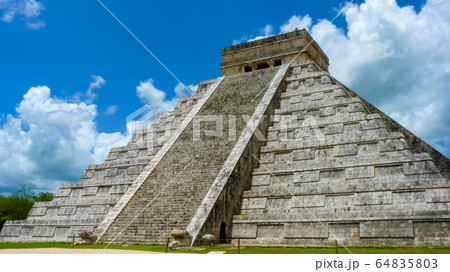 Kukulkan pyramid in Chichen Itza on the Yucatan Kukulkan pyramid in Chichen Itza on the Yucatan 64835803