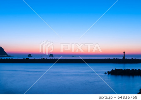 双名島の夜明け 64836769