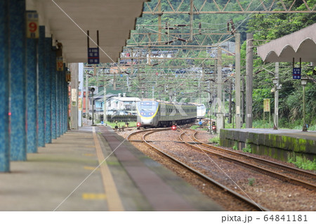 電車 列車 イベント列車 64841181