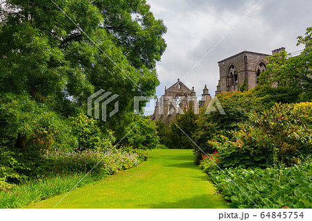 Holyrood Palace Gardens