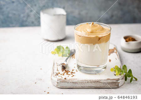 Dalgona Coffee, trendy drink 64846193