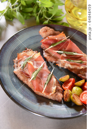 Saltimbocca 64848459