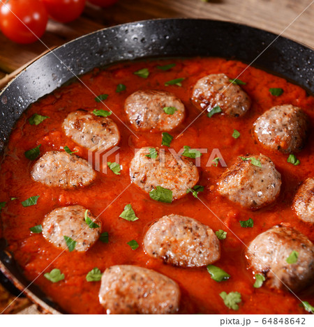 Meat balls in tomato sauce Meat balls in tomato sauce 64848642
