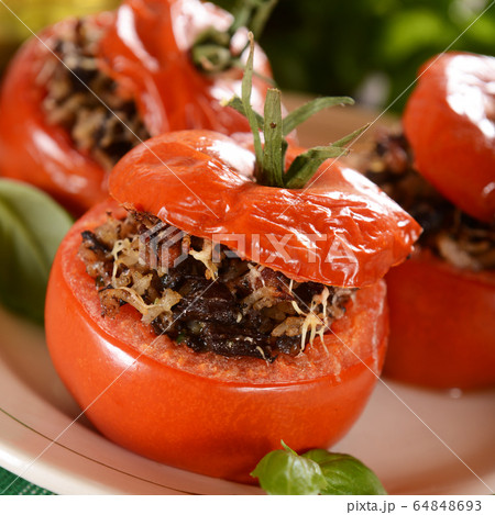 Stuffed tomatoes 64848693