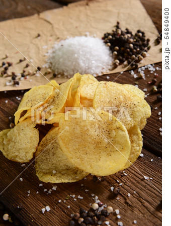 Potato chips Potato chips 64849400