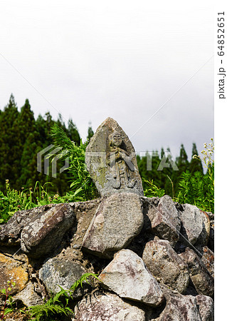 信州 白馬村 青鬼集落の石仏 信州 白馬村 青鬼集落の石仏 64852651