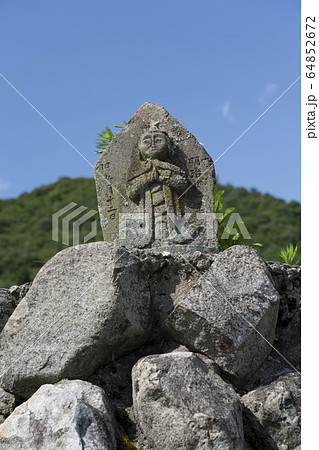 信州 白馬村 青鬼集落の石仏 信州 白馬村 青鬼集落の石仏 64852672