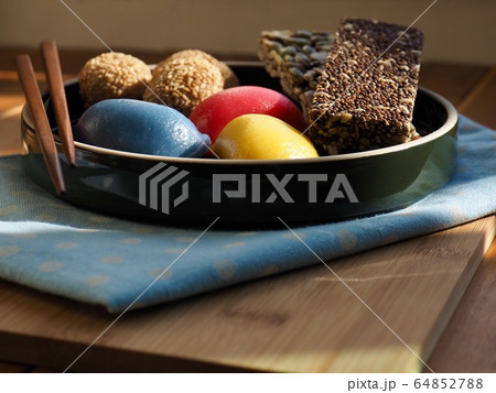 薬と 薬菓 江汀 64852788