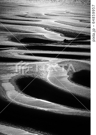 御輿来海岸　モノクロ　【熊本県宇土市】 64859957